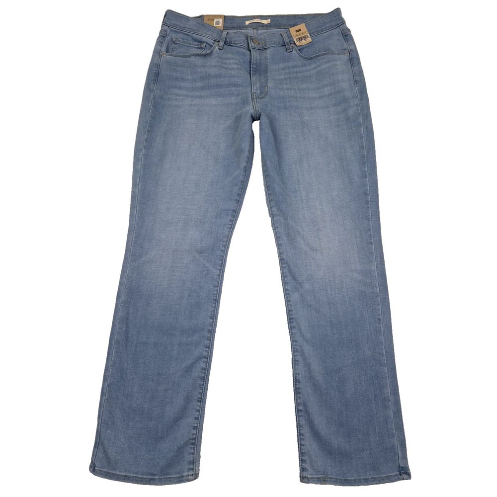 NWT Levis Classic Straight Women's Blue Jeans 32x30 Mid-Rise Light Wash Denim